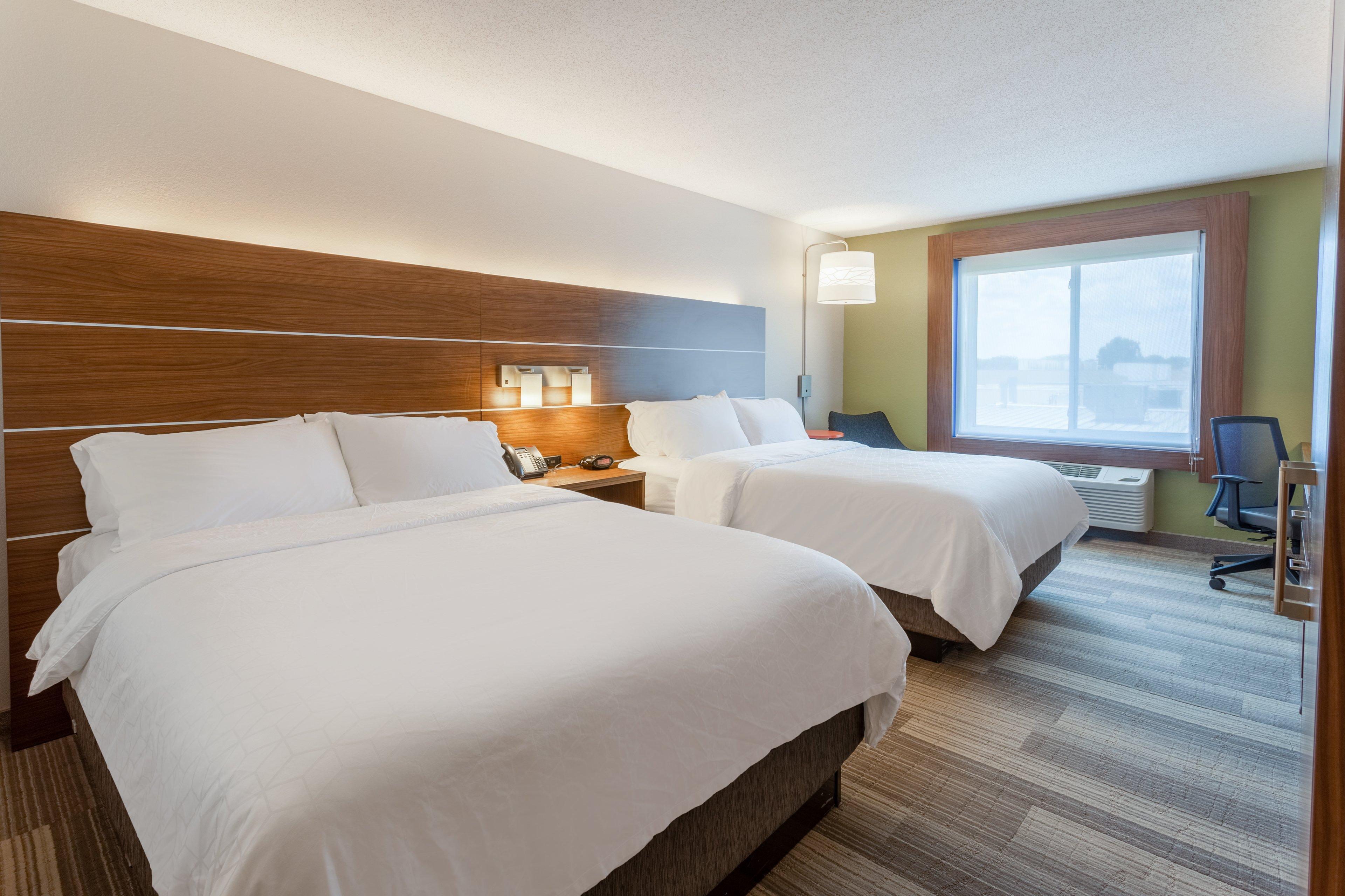 Holiday Inn Express Hotel & Suites Burlington By Ihg Esterno foto